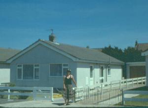 Helen's Bungalow 82