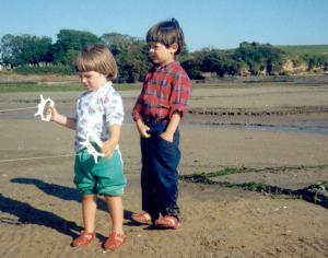 Oliver Antonia kite flying 94