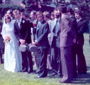 The crowd at wedding 78